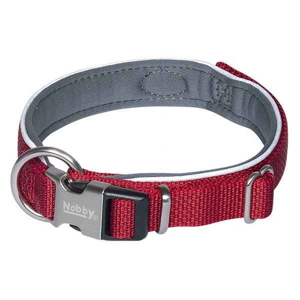 Rotes Hundehalsband mit gewebter Struktur, silberner Metallschnalle, silber -chwarzem Clipverschluss und gepolsterter Innenseite; Metallring zur Leinenbefestigung sichtbar.Halsband Classic Preno Royal 