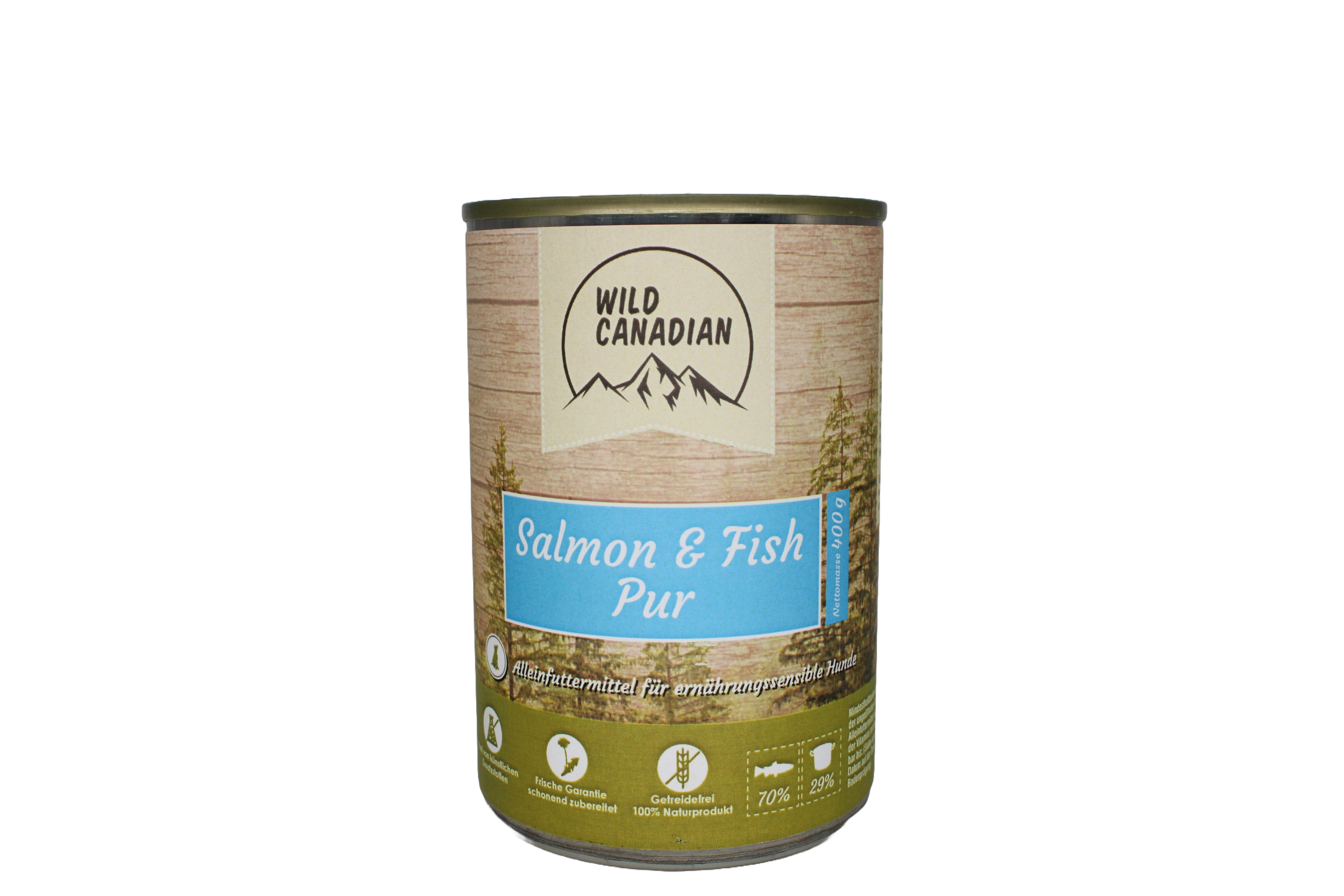 Eine Hundefutterdose mit braun-grünem Etikett und der Aufschrift „Salmon & Fish Pur“. Aufdruck zeigt Symbolbilder von Fisch, Becher und Getreideähre auf hellgrünem Boden.