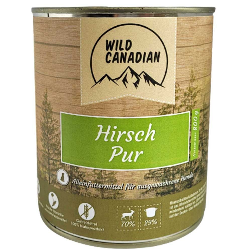 Eine Futterdose mit braunem Etikett und der Aufschrift „Hirsch Pur“ auf grünem Feld. Unten Piktogramme zur Zubereitung, Fleischanteilen und Inhaltsstoffen.