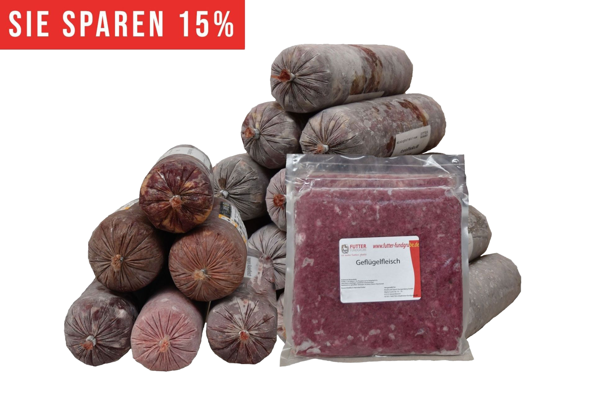 Ein Stapel Frostfleischrollen in grauen Kunstdärmen und ein flacher Beutel mit rosa gewolftem Geflügelfleisch. Oben roter Werbebalken mit der Aufschrift „Sie sparen über 10 %“.