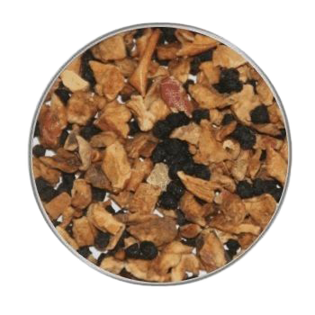 Eine Mischung aus kleinen, unregelmäßig geformten Apfelstücken in hellem Braunton und dunklen Holunderbeeren in einem runden Behälter.