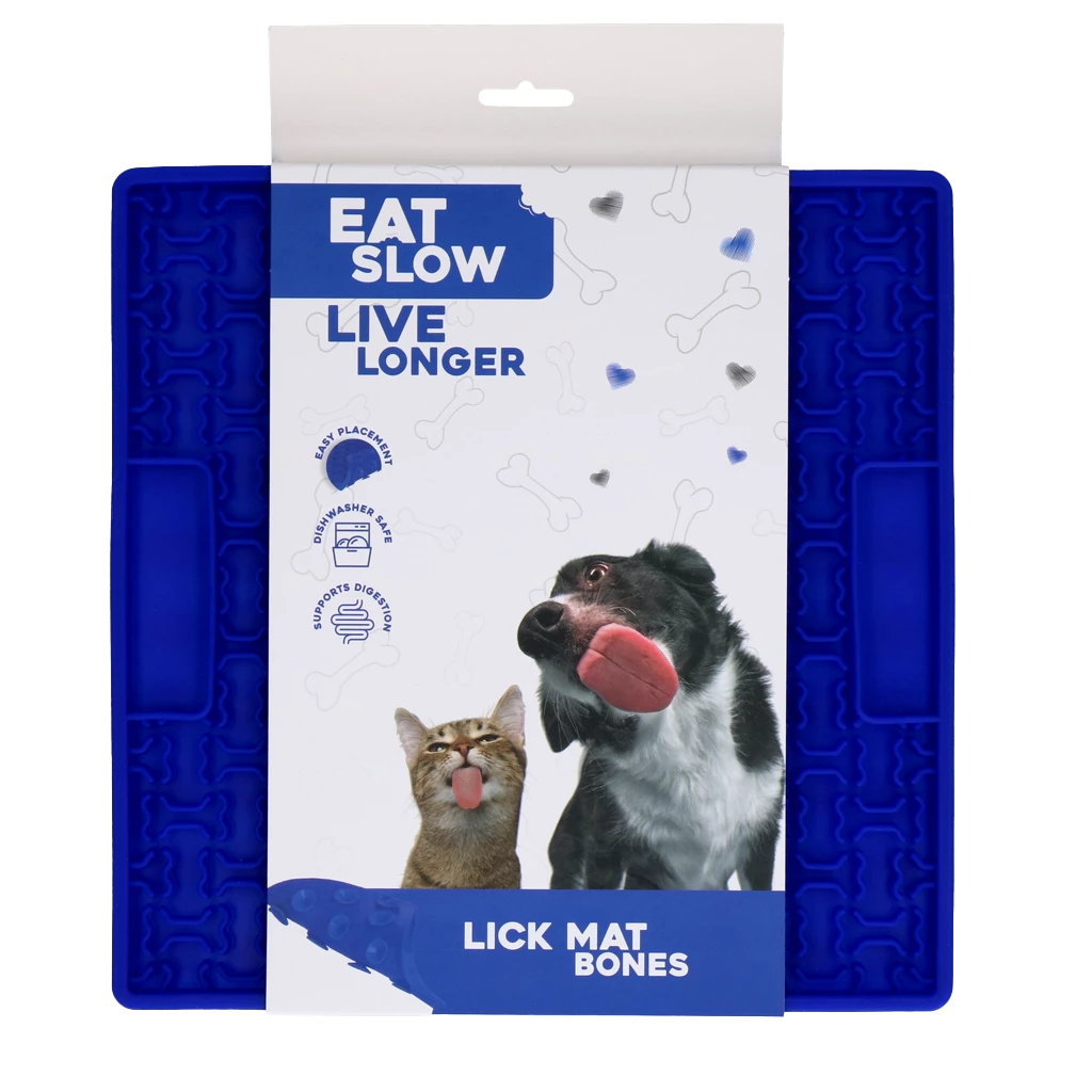 Blaue Schleckmatte ‚Eat Slow Live Longer – Lick Mat Bones‘ für Hunde und Katzen, in Verpackung mit Tierabbildungen und Hinweisen zu Verdauungsförderung und Anwendung.
