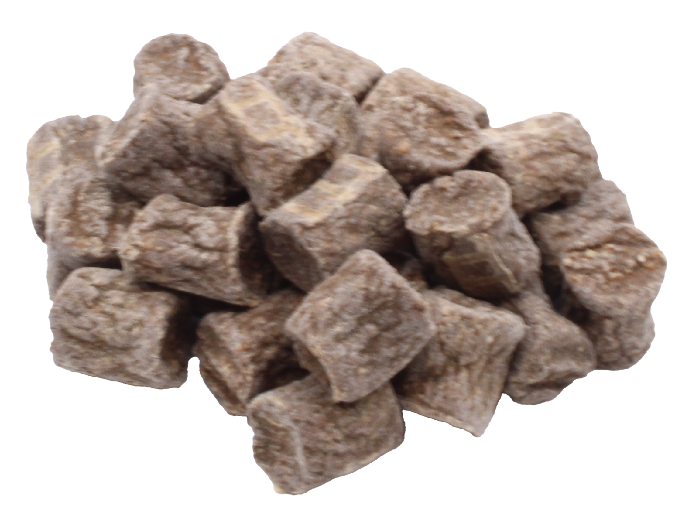 Kleine, zylindrische Leckerli-Stücke mit rauer Oberfläche, unregelmäßiger Form und variierenden Brauntönen, locker angeordnet.