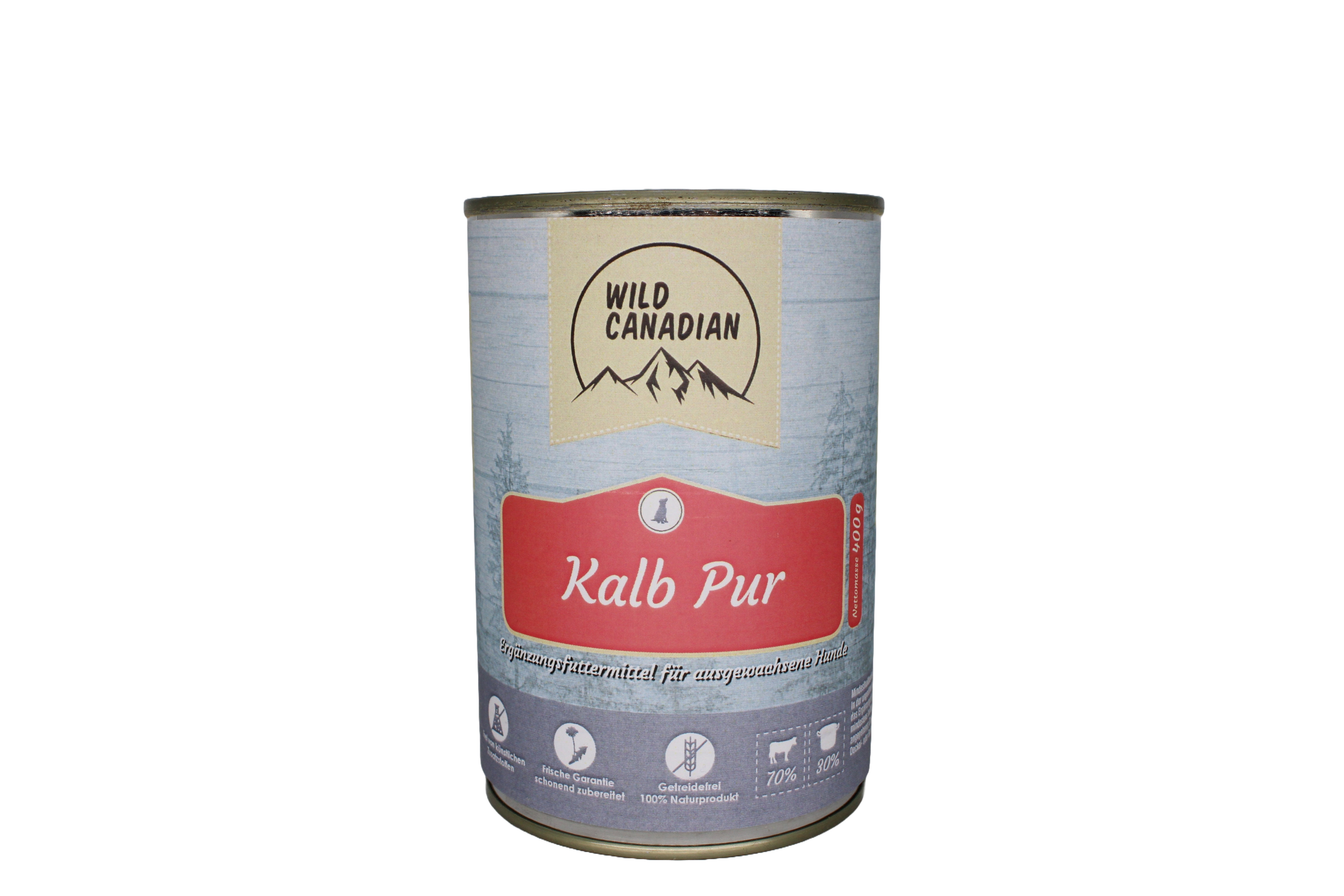 Eine zylindrische Futterdose mit hellblauem Etikett und rotem Feld mit der Aufschrift „Kalb Pur“. Oben steht das Logo „Wild Canadian“, unten befinden sich Symbole und Fütterungshinweise.