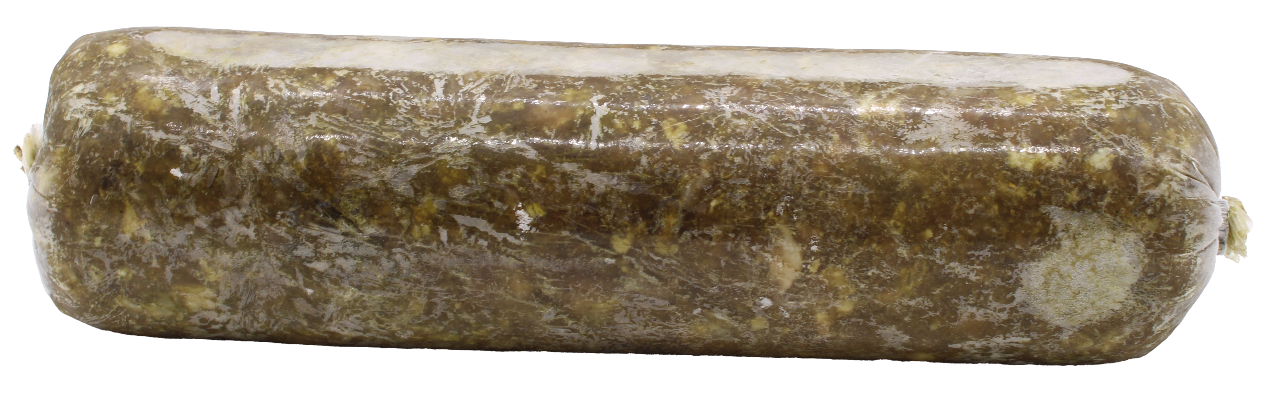 Lammpansen 7 x 1000 g Ein schwarzer Napf mit grünlich-braunem Lammpansen in stückiger Struktur. Daneben liegen eine Möhre sowie etwas grüner und rötlicher Salat als Dekoration.