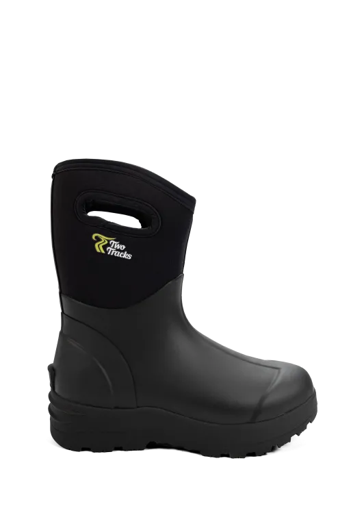 Schwarzer Gummistiefel mit Grifföffnung am Schaft und weiß-gelbem Schriftzug auf der Außenseite.
