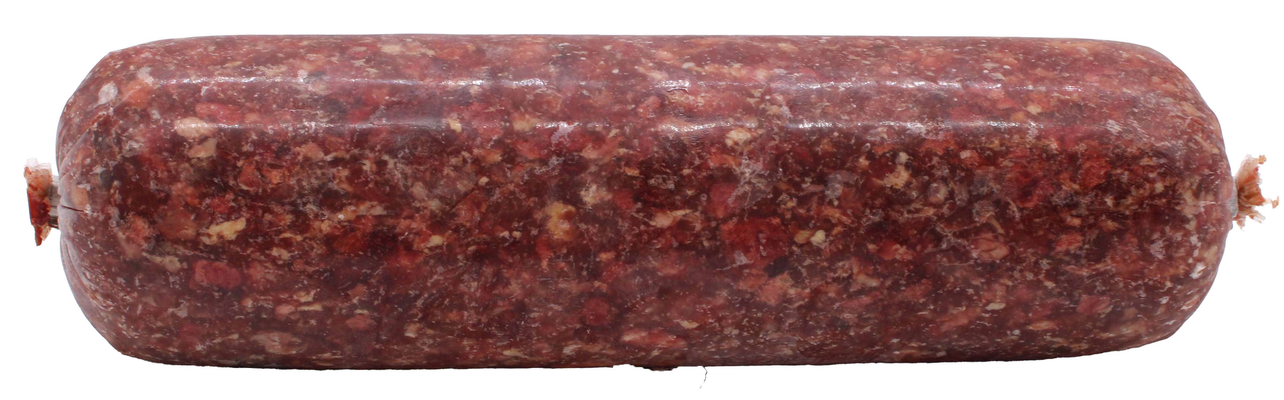 Eine Frostfleischrolle ohne Etikett in durchsichtigem Kunstdarm. Die Füllung ist grob gewolft, mit sichtbaren hellen und dunklen Fleischstücken in rotbrauner Farbe und leicht marmorierter Struktur.