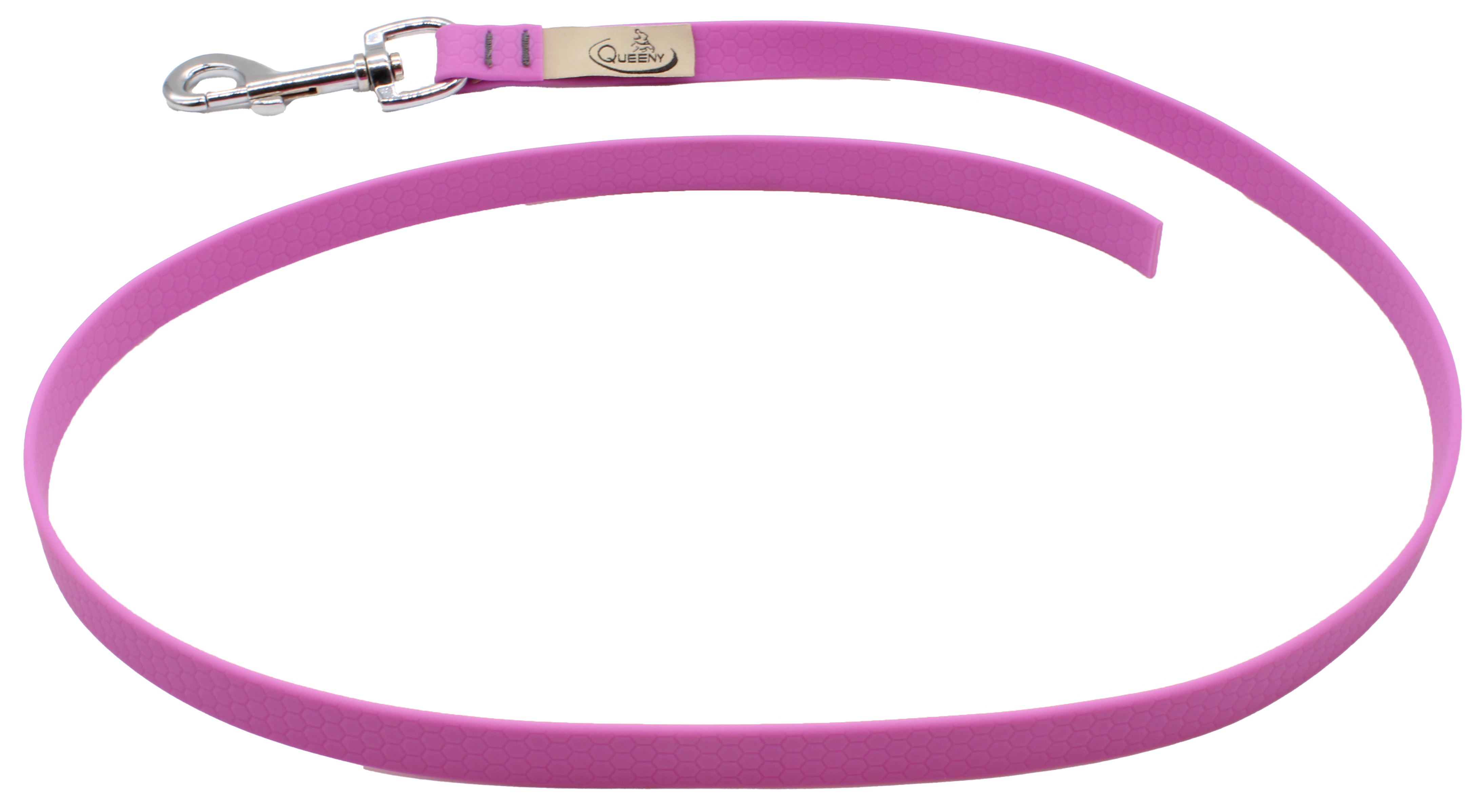 Hundeleine in Lavendel Farbe mit strukturierter Oberfläche, Metallkarabiner am Ende und kleinem Label nahe dem Verschluss.