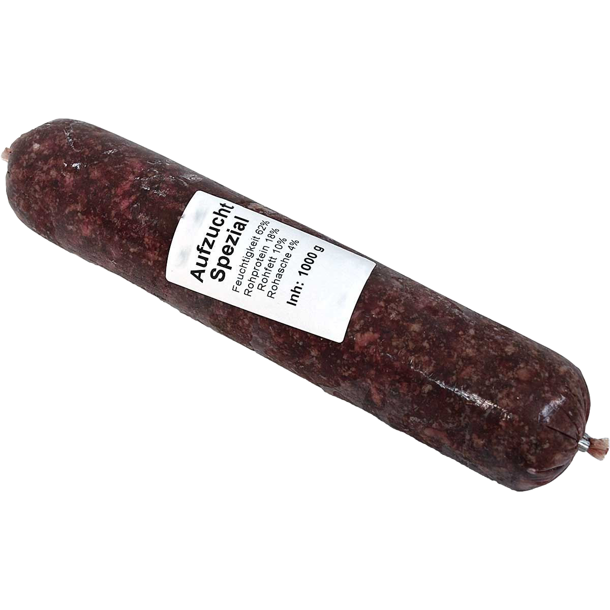 Eine Frostfleischrolle mit weißem Etikett und der Aufschrift „Aufzucht Spezial“. Verpackt in einem nicht essbaren Kunstdarm. Die Füllung ist fein gewolft und dunkelrot mit sichtbaren Fettstücken.