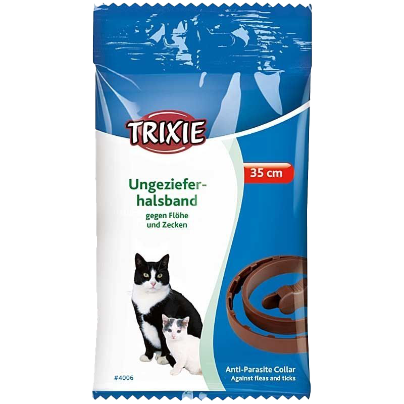 Verpackung mit Bild einer Katze auf weiß-blauem Hintergrund, runde Darstellung eines Halsbands in Grau; Gestaltung mit roten und blauen Akzenten.