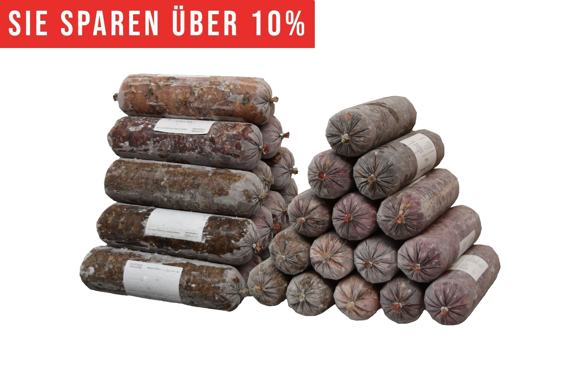 Zwei Stapel aus gefrorenen Fleischrollen in grauem Kunstdarm mit unterschiedlich gefärbtem Inhalt. Links rötlich-braun, rechts eher grau. Oben roter Hinweis „Sie sparen 10 %“.
