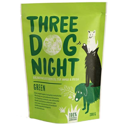 Grüne Verpackung von Three Dog Night GREEN, Ergänzungsfutter für Hunde & Katzen, mit drei Hundeillustrationen, 200 g Inhalt und Hinweis auf plastikfreie Verpackung.