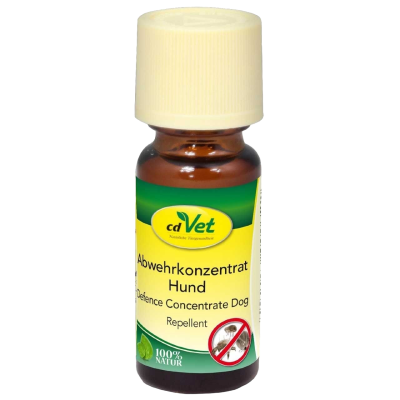 Braune Flasche mit beigem Deckel. Etikett „cdVet Abwehrkonzentrat Hund“ in Grün und Gelb mit Text: „Defence Concentrate Dog“, „Repellent“, „100 % NATUR“.