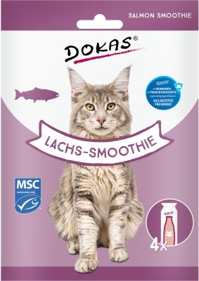 Eine lila-weiße Verpackung des Produkts „Dokas Lachs-Smoothie“ mit dem Bild einer Katze auf der Vorderseite. Links ist ein Fischsymbol und unten rechts eine kleine Flaschenabbildung mit der Aufschrift „4x“