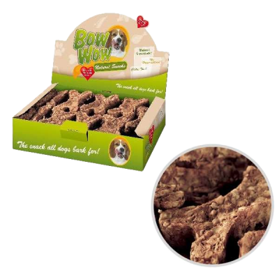 Eine grüne Displaybox mit „Bow Wow Natural Snack“ zeigt Hundesnacks und ein Hundebild. Eine Nahaufnahme unten rechts zeigt die Struktur der Snacks.
