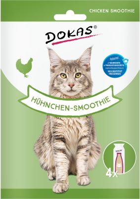 Eine grün-weiße Verpackung des Produkts „Dokas Hühnchen-Smoothie“ mit dem Bild einer Katze auf der Vorderseite. Unten rechts ist eine kleine Abbildung der Flasche mit der Aufschrift „4x“ zu sehen.