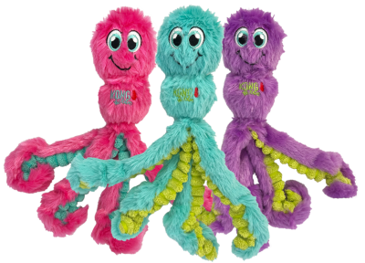 Drei farbenfrohe Plüsch-Oktopus-Hundespielzeuge der Marke KONG in Pink, Türkis und Lila. Jedes Spielzeug hat ein freundliches Gesicht, weiche Tentakel mit gelb-grüner Struktur und aufgesticktes Logo.
