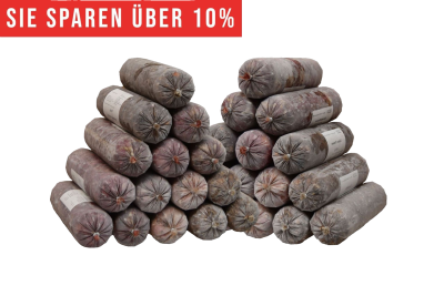 Zwei pyramidenförmig gestapelte Haufen aus gefrorenen Fleischrollen in grauem Kunstdarm. Die Füllung wirkt rötlich bis braun. Oben roter Hinweis „Sie sparen über 10 %“.
