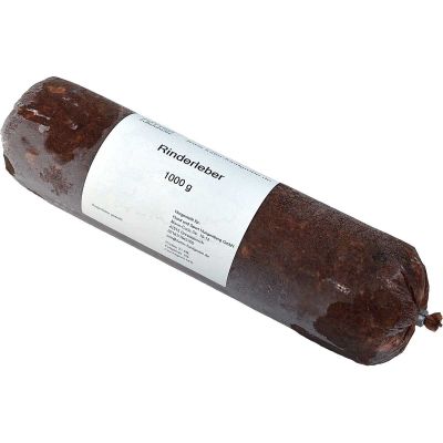 Rinderleber gewolft 1000 g Eine Frostfleischrolle mit weißem Etikett und der Aufschrift „Rinderleber“. Verpackt in einem nicht essbaren Kunstdarm. Die Füllung ist fein gewolft und dunkelbraun.