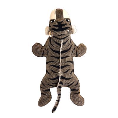 Hundespielzeug in Tigerform mit beigem Stoff und schwarzen Streifen. Strukturierte Oberfläche, gesticktes Gesicht, kleine Ohren und langer Schwanz.